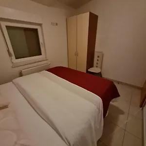  Apartman And Niki 2 Croatia