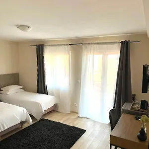  Gostinjska kuća Pineta Croatia